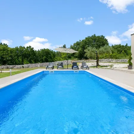 Villa Deni